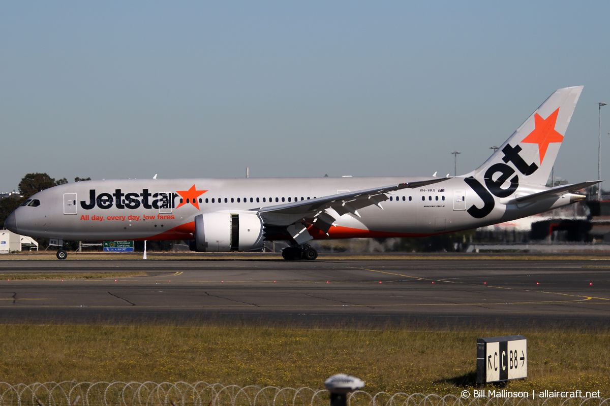 VH-VKG (36232) 2014 Boeing 787-8 Dreamliner