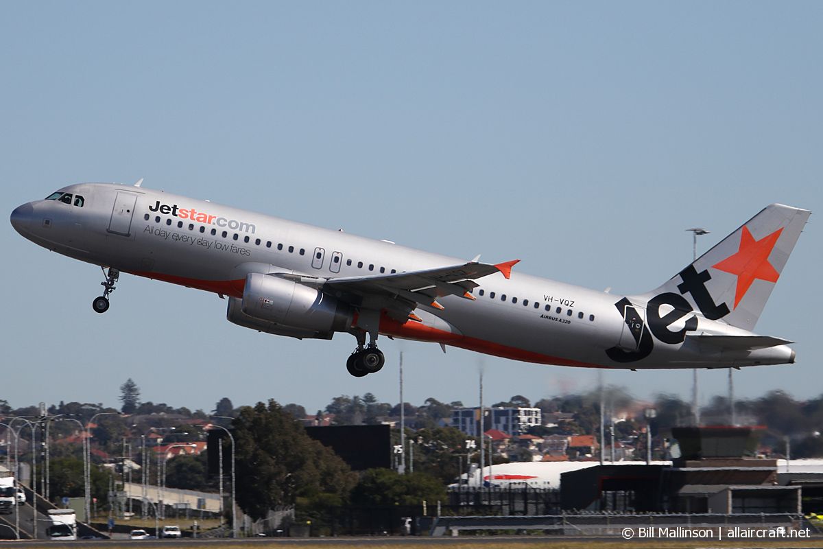 VH-VQZ (2292) 2004 Airbus A320-232