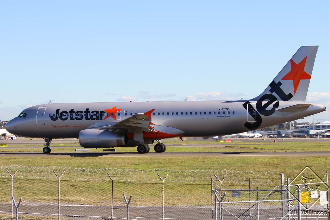 VH-VFI, (cn 5270), Airbus A320-232