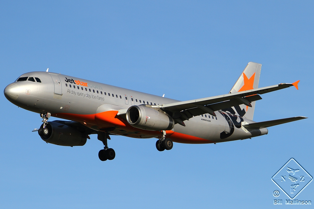 VH-VQT, (cn 2475), Airbus A320-232