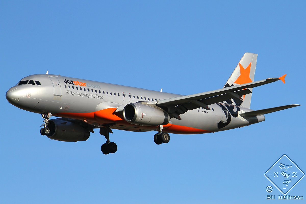 VH-VQT, (cn 2475), Airbus A320-232