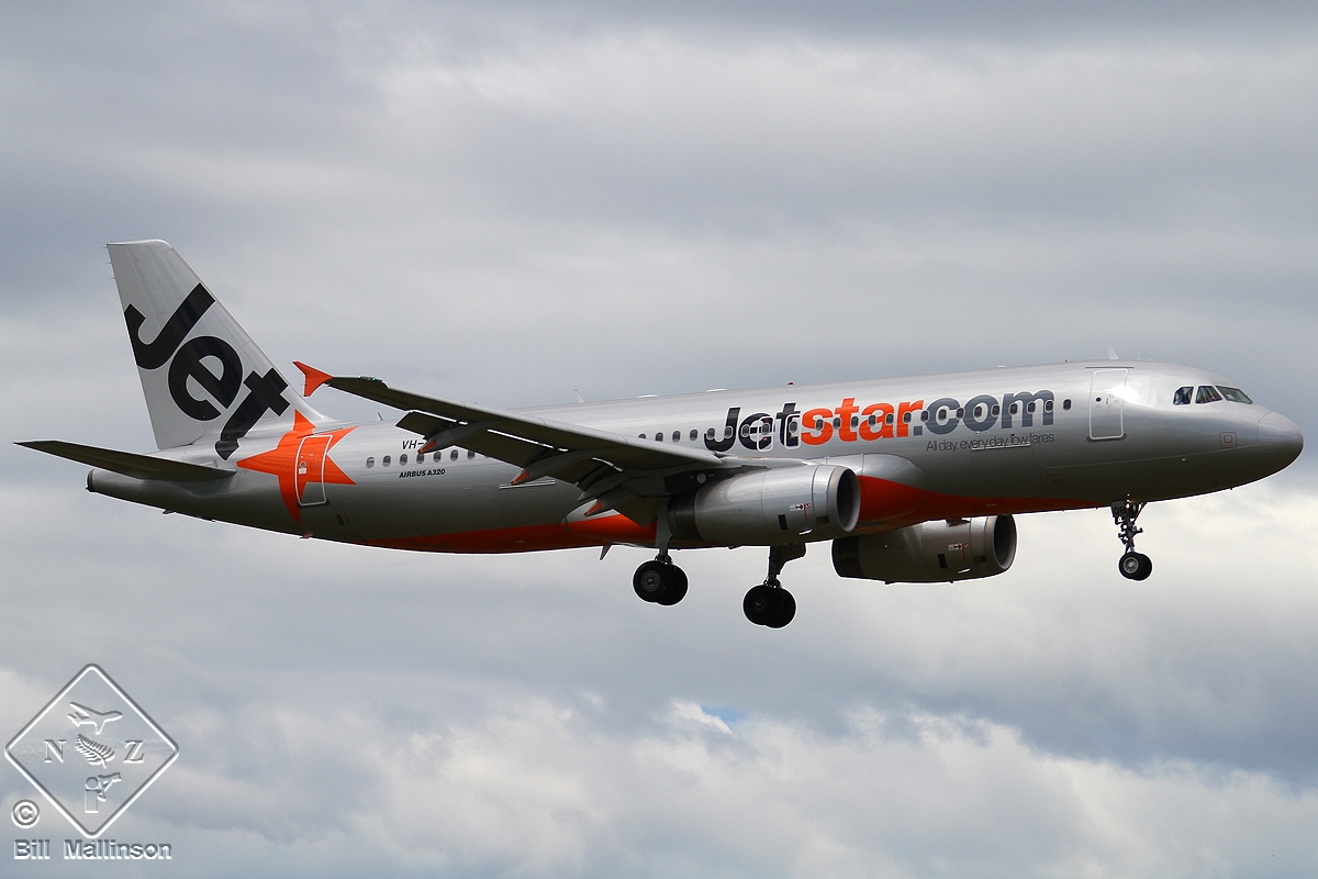 VH-VQB, (cn 3743), Airbus A320-232