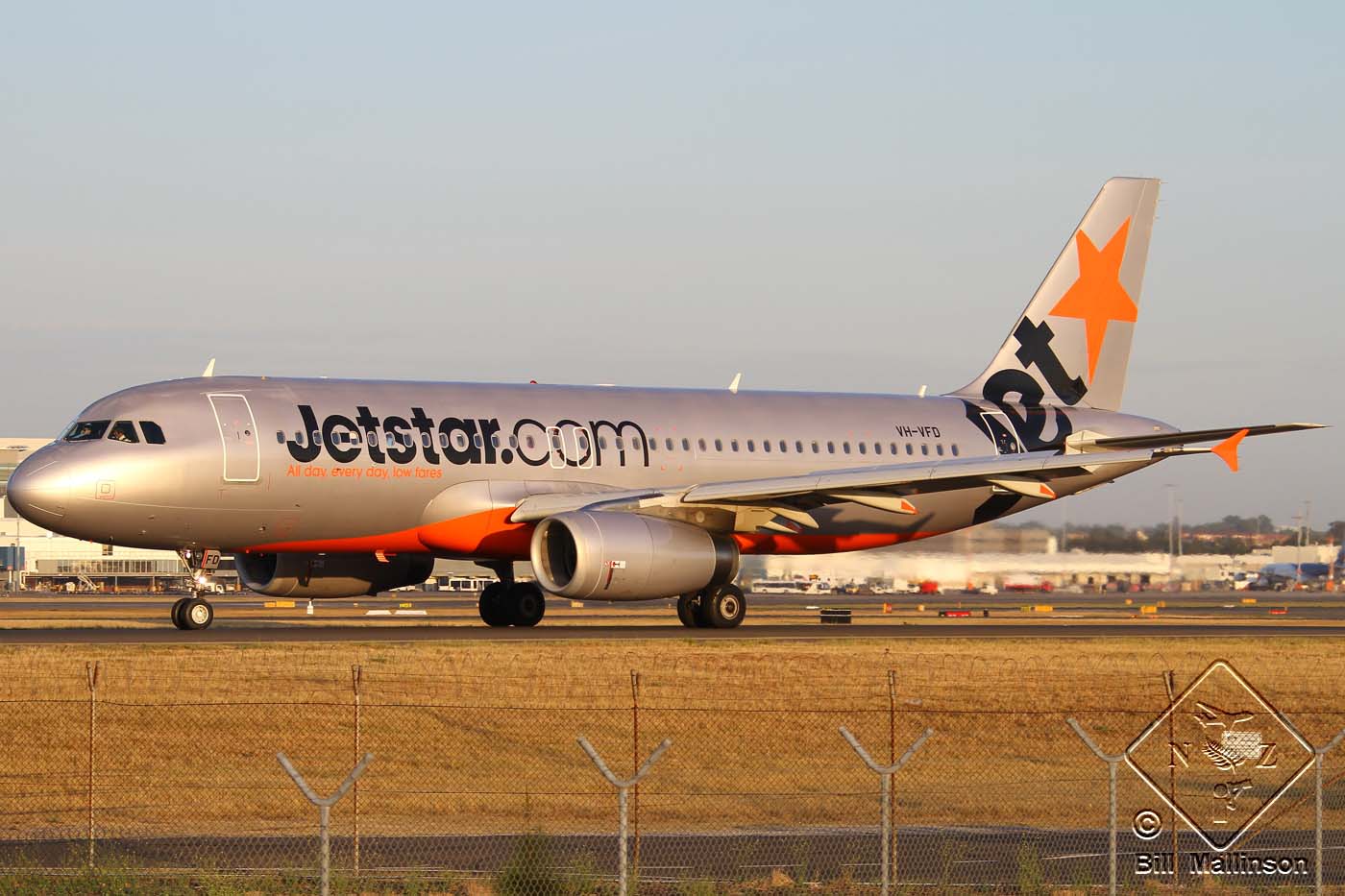 VH-VFD · Airbus A320-232 · (SYD / YSSY)