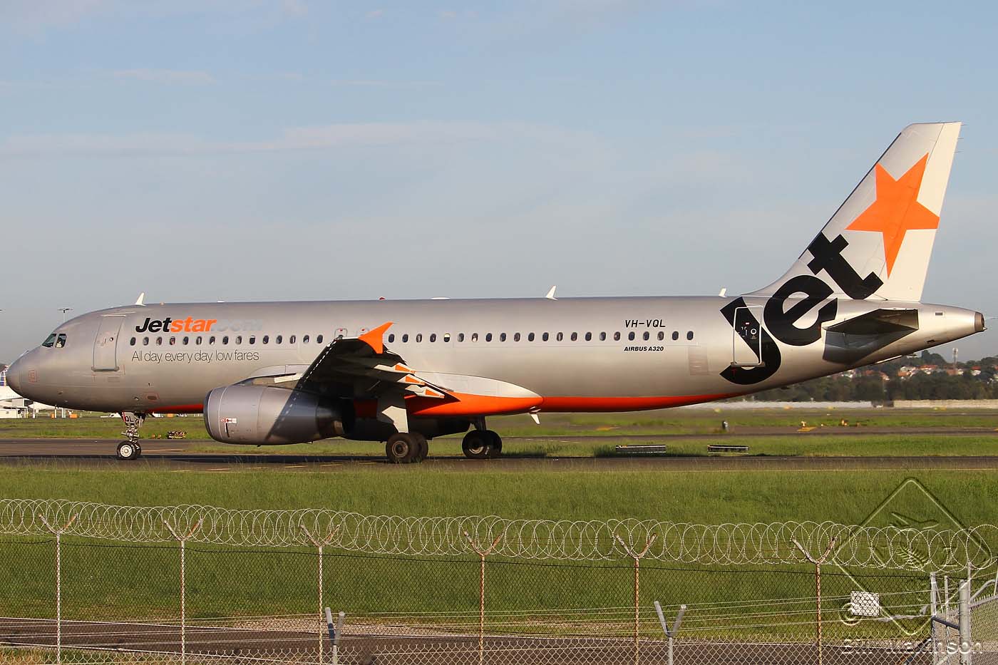 VH-VQL, (cn 2642), Airbus A320-232