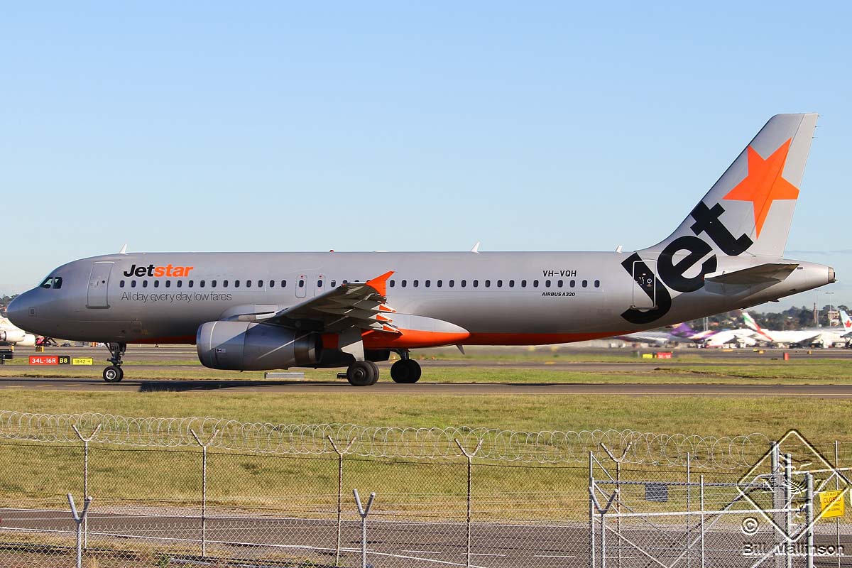VH-VQH · Airbus A320-232 · (SYD / YSSY)