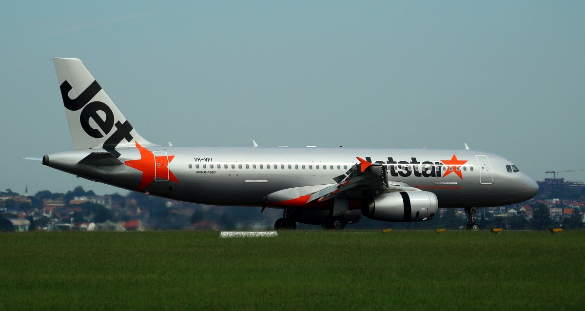 VH-VFI (5270) 2012 Airbus A320-232