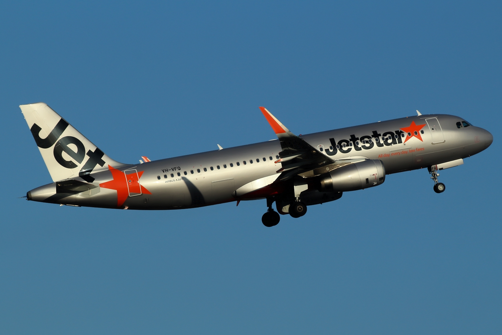 VH-VFQ (5780) 2013 Airbus A320-232(WL)