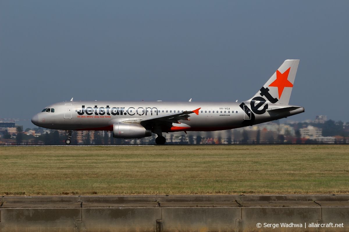 VH-VGA · Airbus A320-232 · (SYD / YSSY)