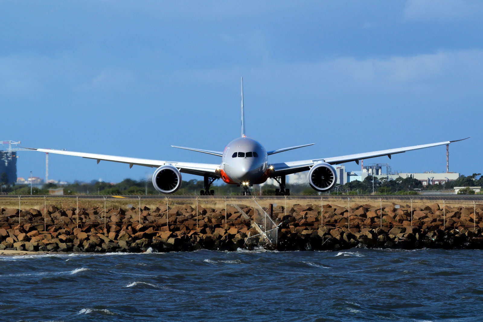 VH-VKK (36237) 2015 Boeing 787-8 Dreamliner