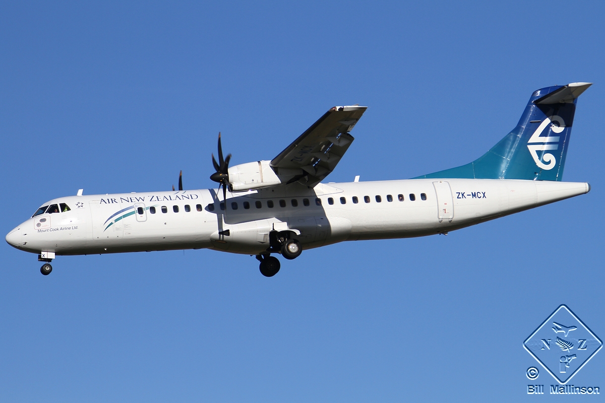 ZK-MCX (687) 1995 ATR-72-500