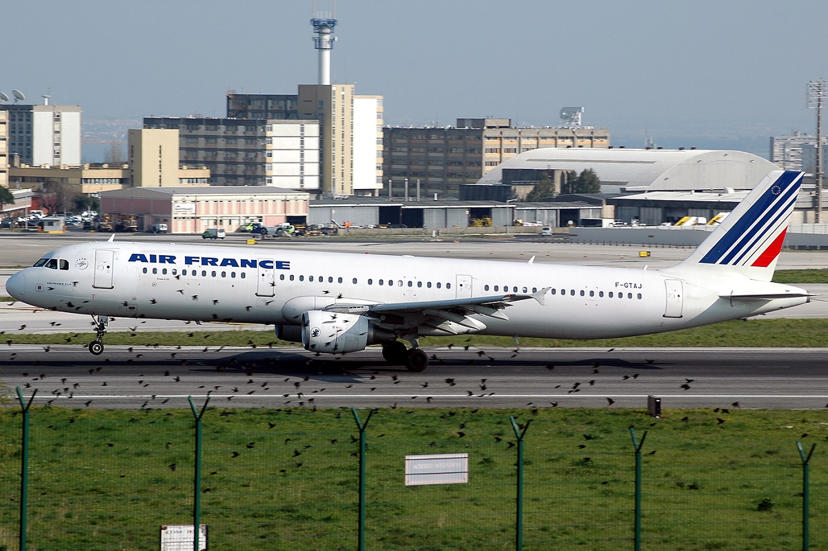 F-GTAJ (1476) 2001 Airbus A321-212