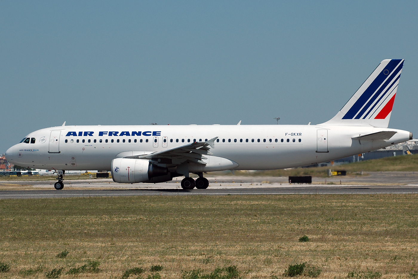 F-GKXR (3795) 2009 Airbus A320-214