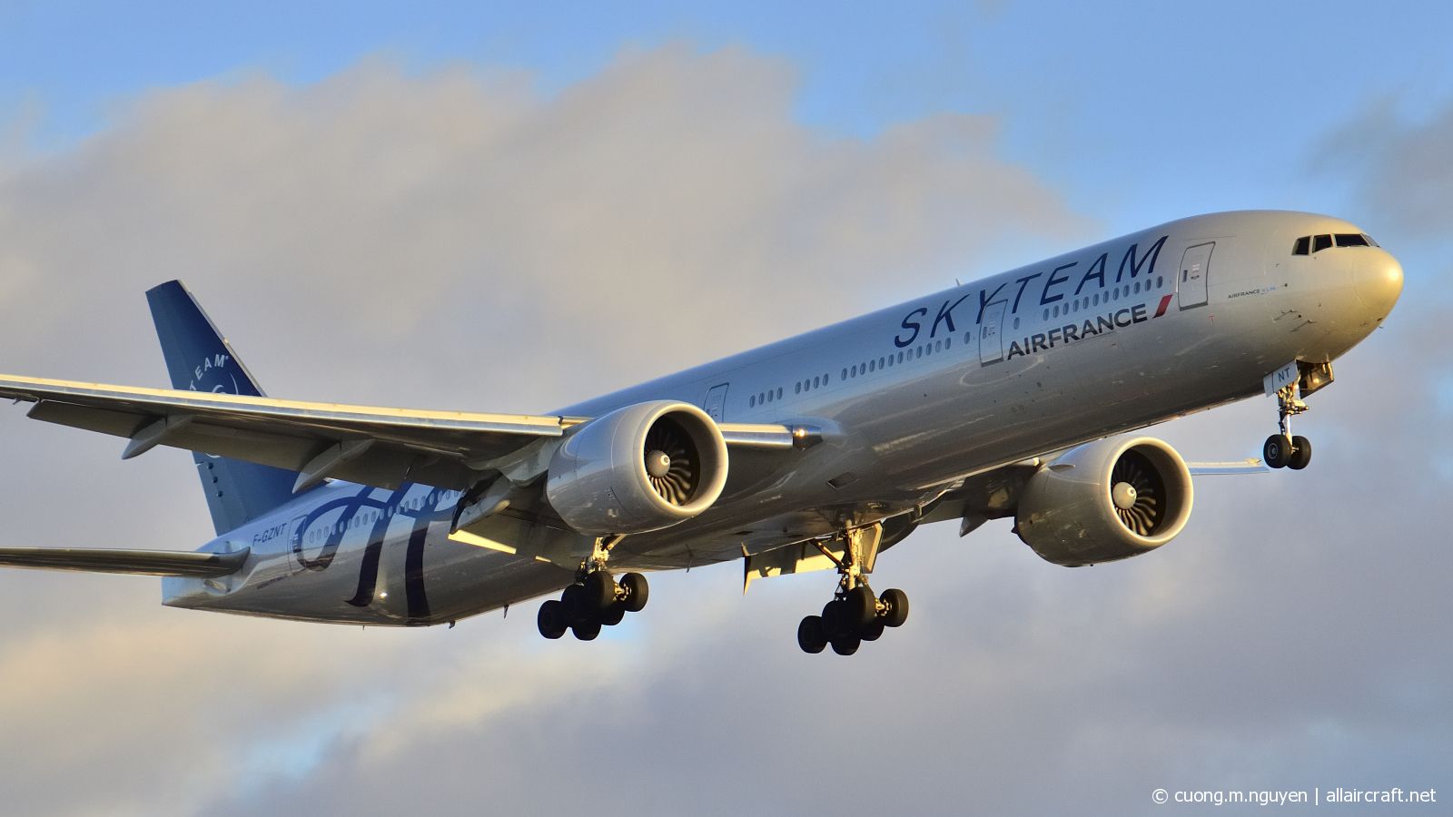 F-GZNT (cn 38705) Boeing 777-328ER