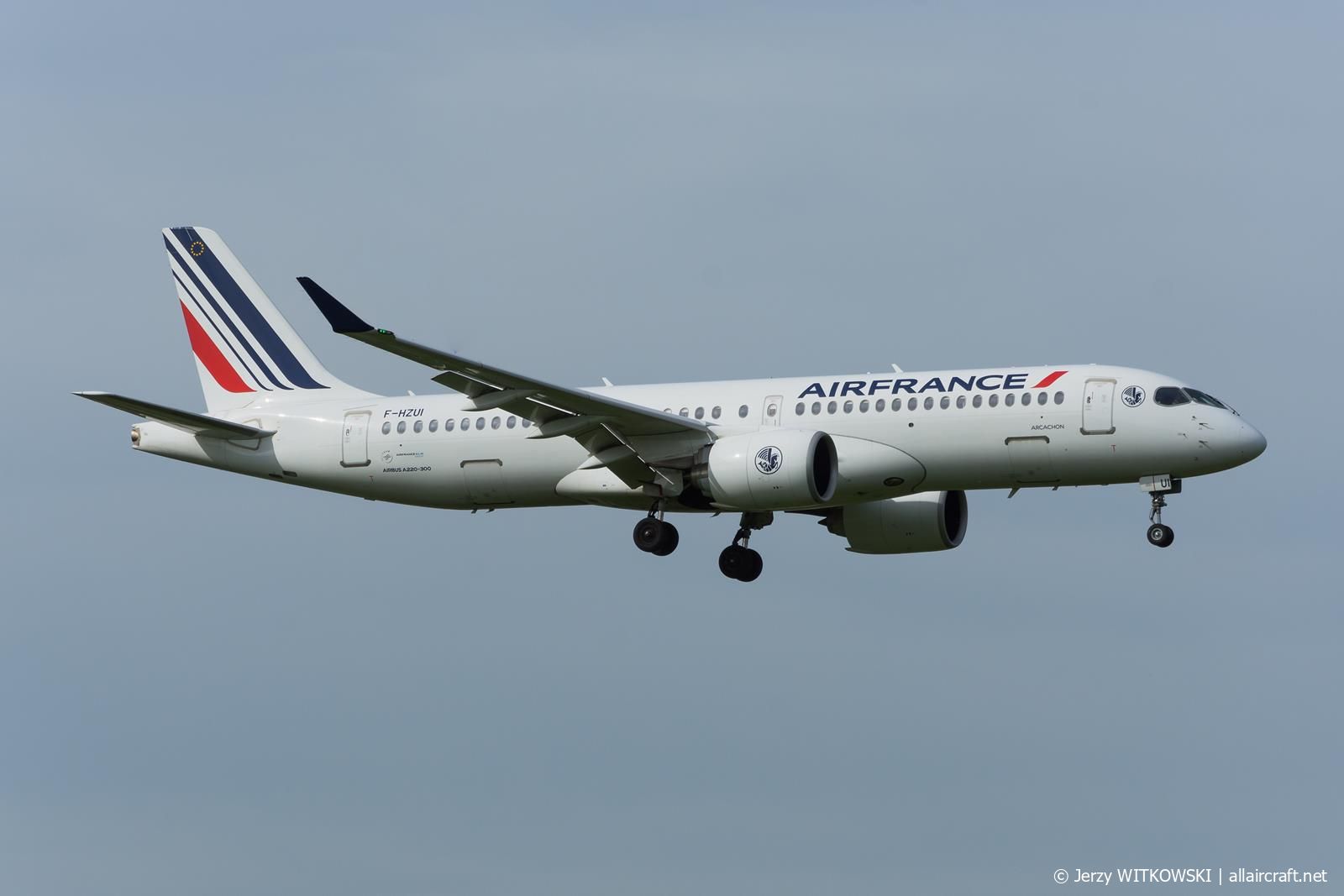 F-HZUI (55159) 2022 Airbus A220-300