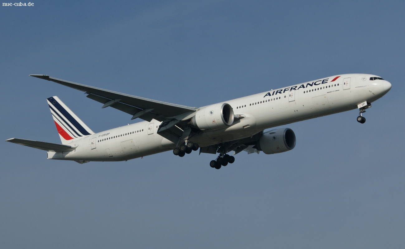 F-GSQP (cn 35676) Boeing 777-328ER