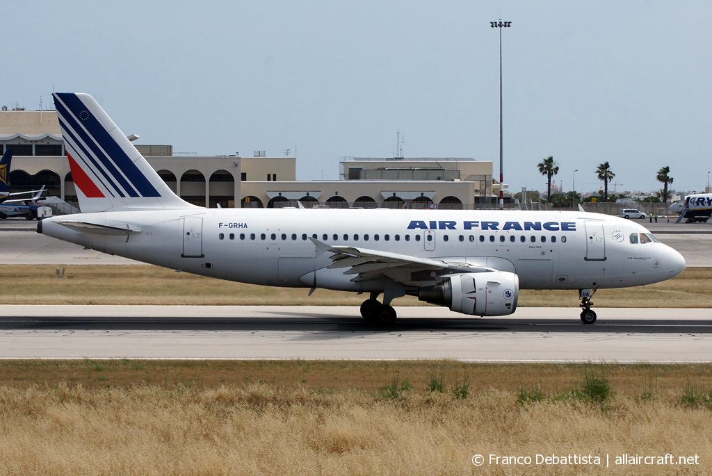 F-GRHA (938) 1999 Airbus A319-111