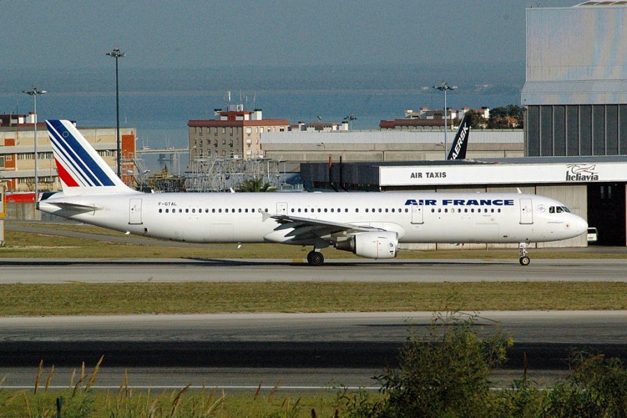 F-GTAL (1691) 2002 Airbus A321-211