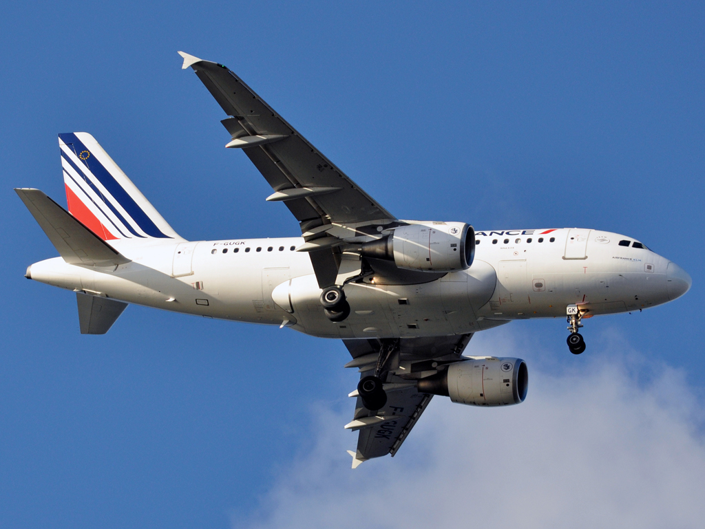 F-GUGK (2601) 2005 Airbus A318-111