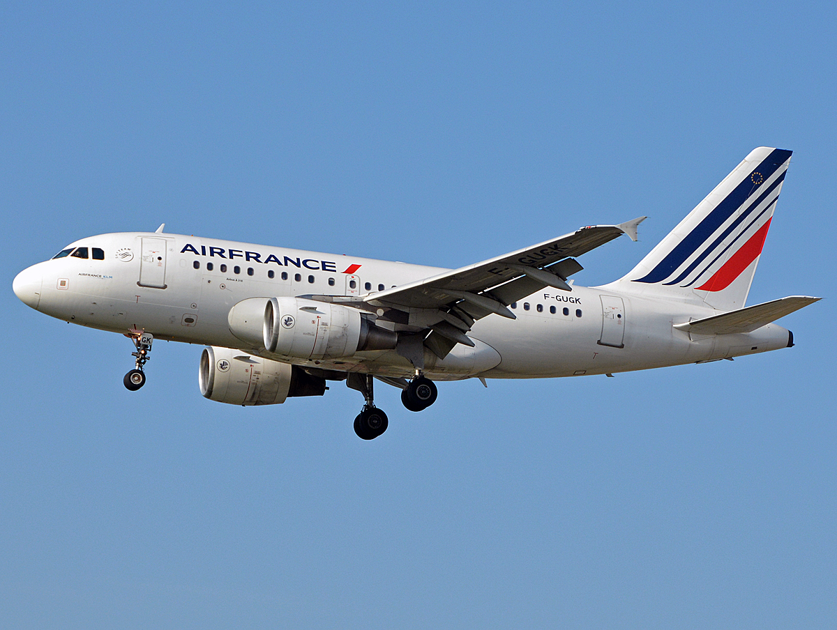 F-GUGK (2601) 2005 Airbus A318-111