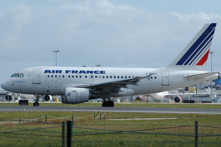 F-GUGO (2951) 2006 Airbus A318-111
