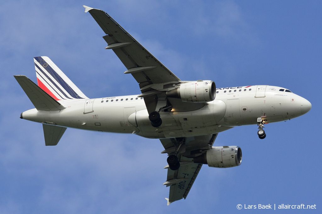 F-GUGP (2967) 2006 Airbus A318-111