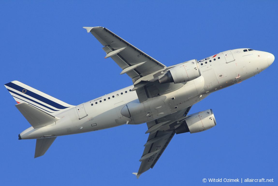 F-GUGD (2081) 2003 Airbus A318-111