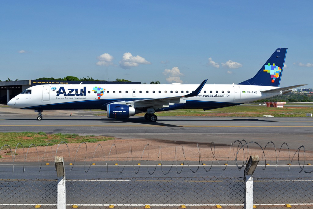 PR-AXE (cn 19000521) Embraer 190-200IGW