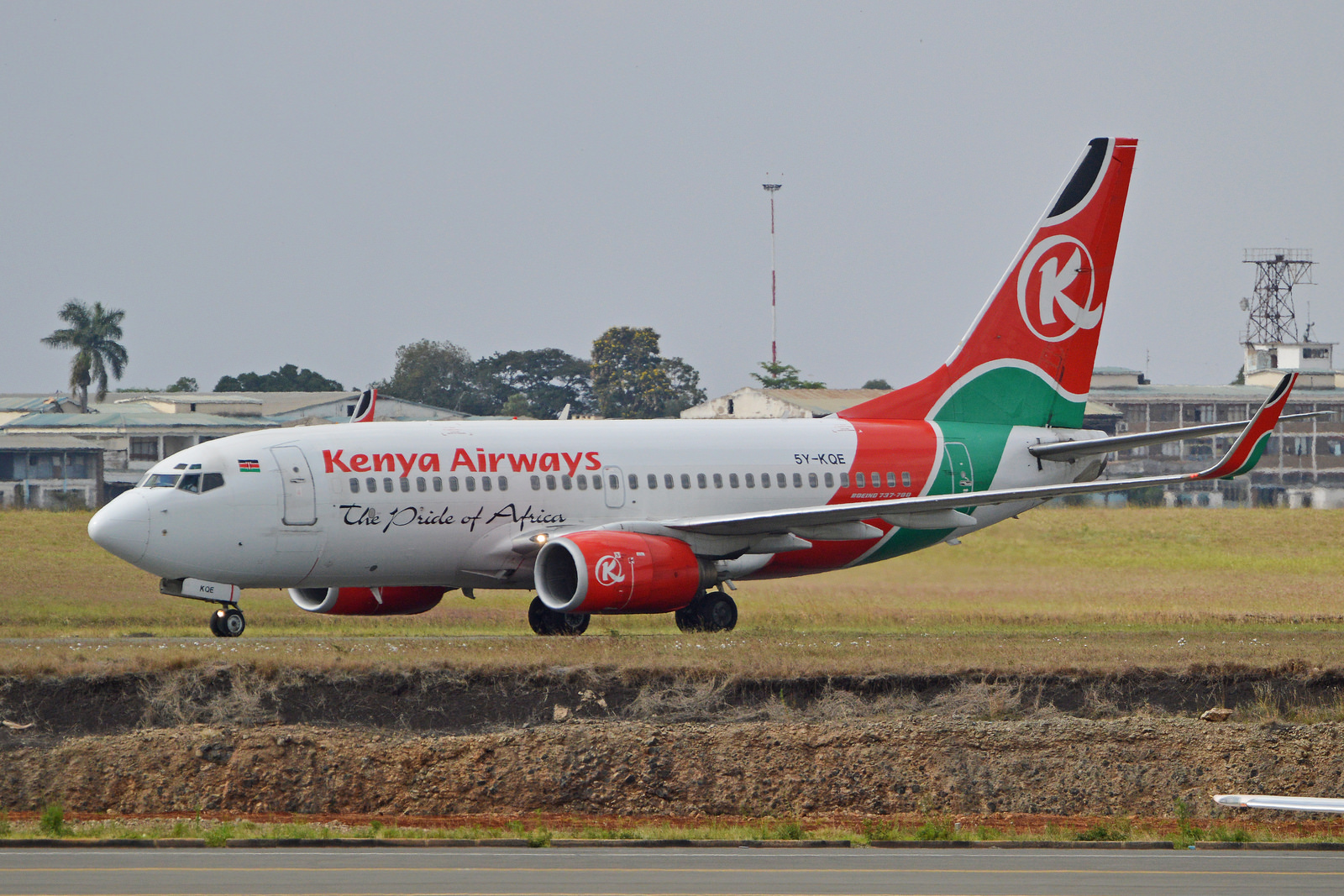 5Y-KQE (30133) 2001 Boeing 737-76N(WL)