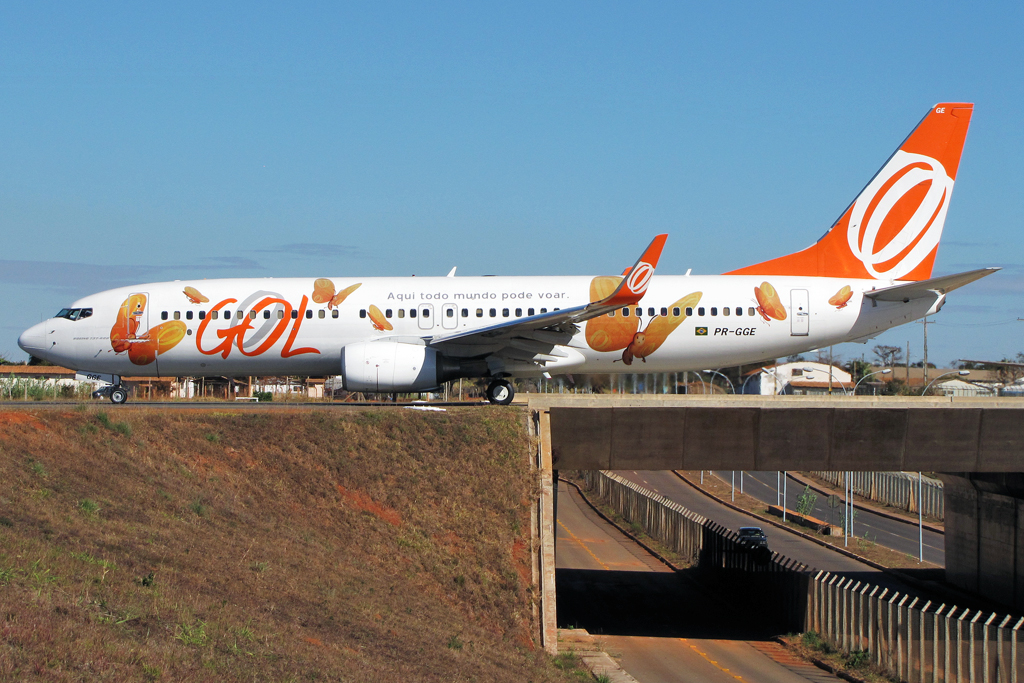 PR-GGE (35824) Boeing 737-8EH(WL)