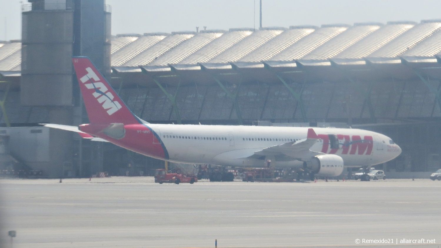 PT-MVC (247) 1998 Airbus A330-223