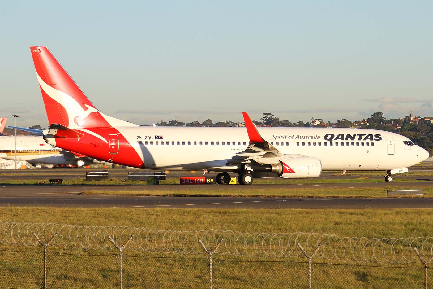 ZK-ZQH (39357) 2011 Boeing 737-838(WL)