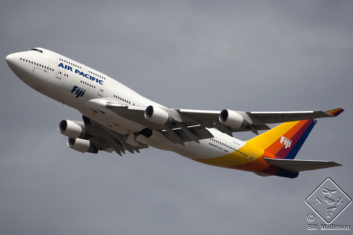 DQ-FJK (cn 24064) Boeing 747-412