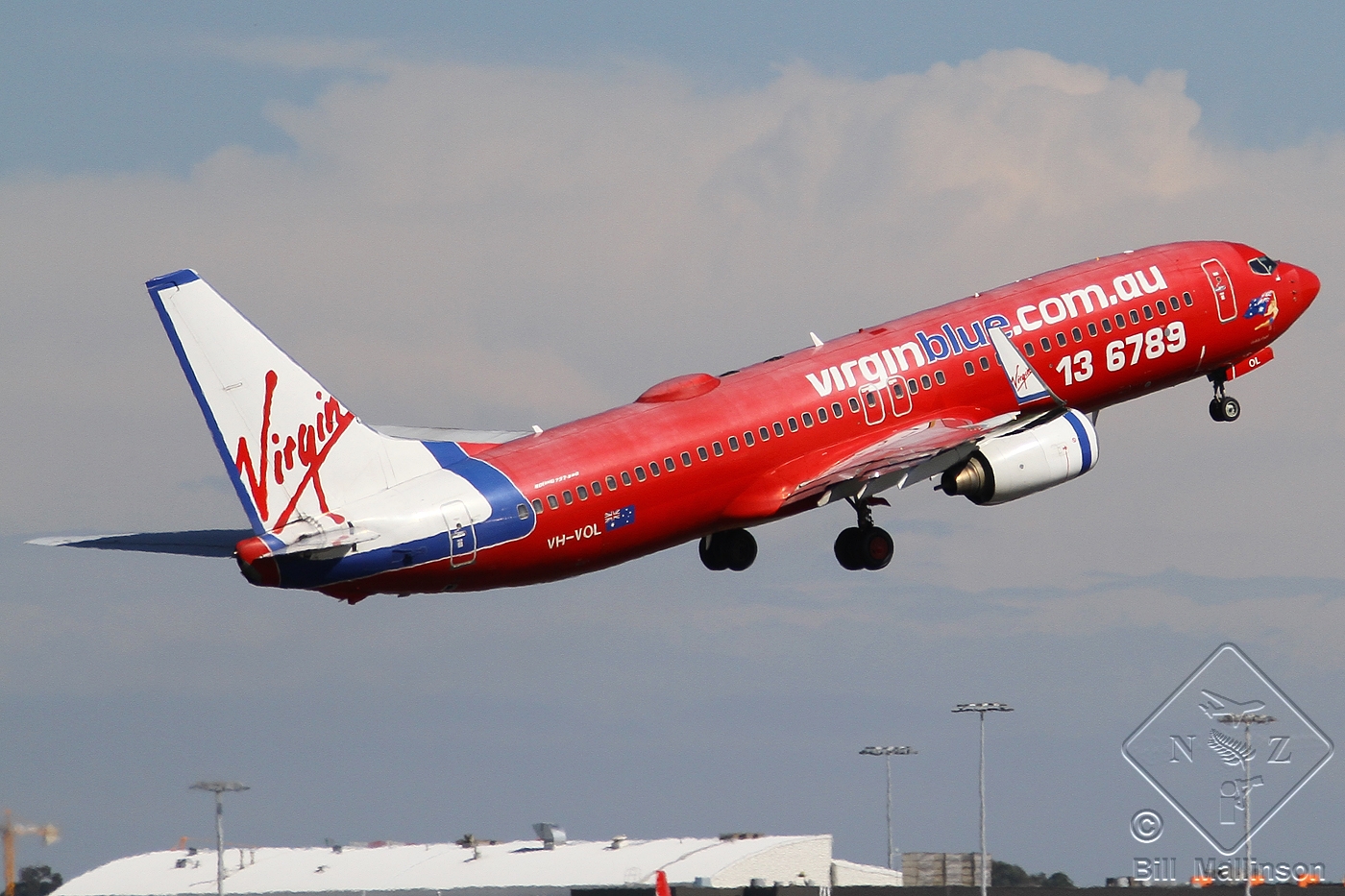 VH-VOL, (cn 33759), Boeing 737-8FE