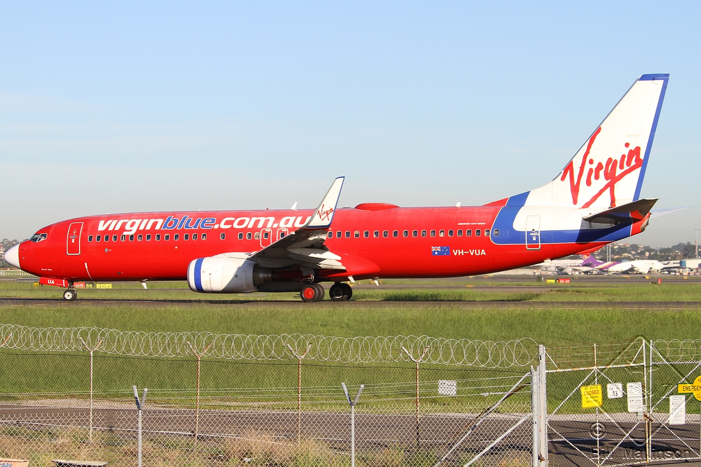 VH-VUA (33997) 2004 Boeing 737-8FE(WL)