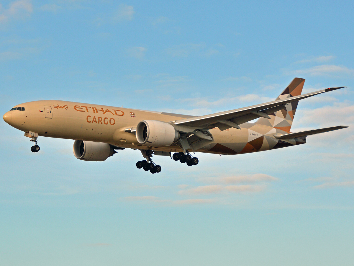 A6-DDE (62745) Boeing 777-FFX