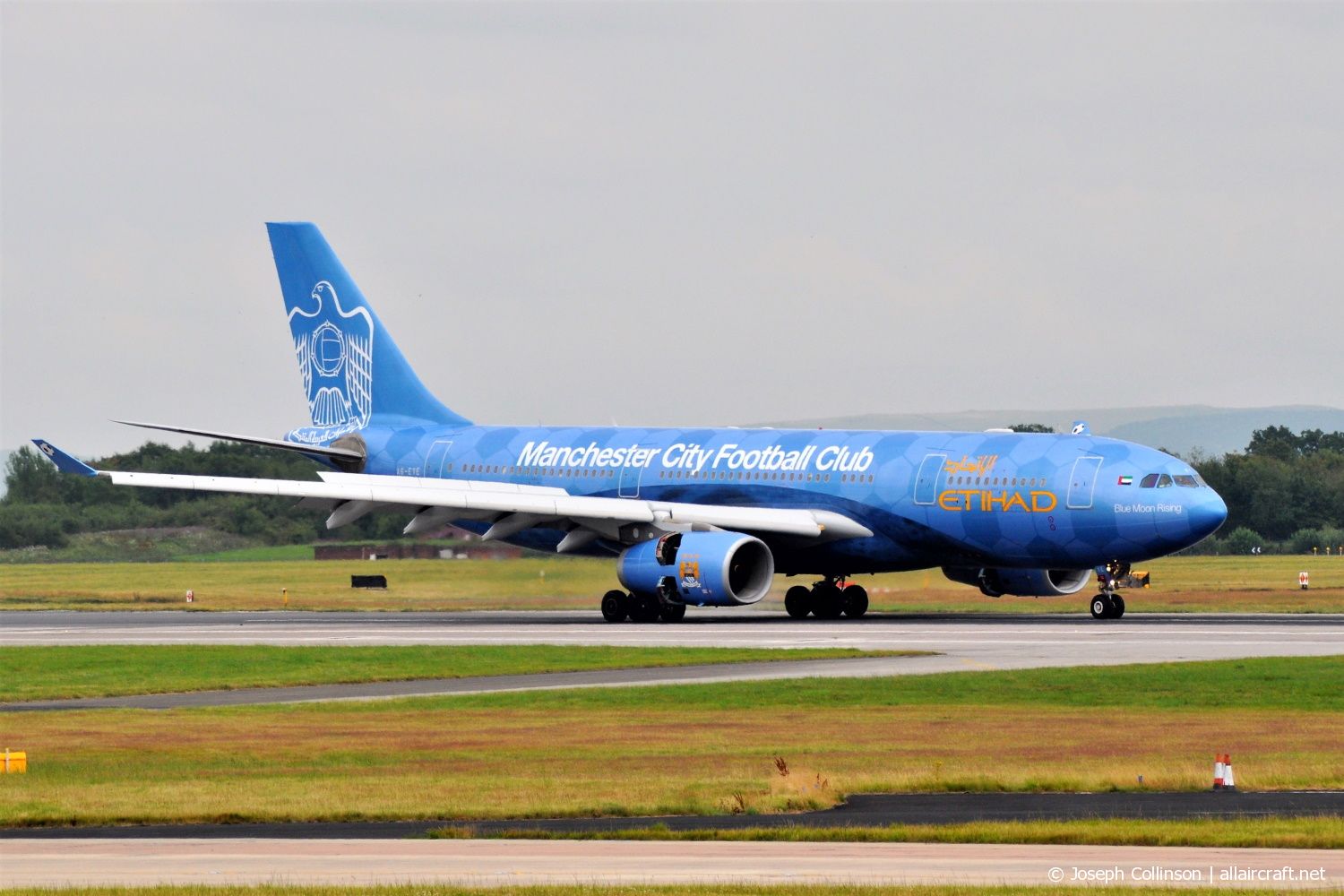 A6-EYE (688) 2005 Airbus A330-243
