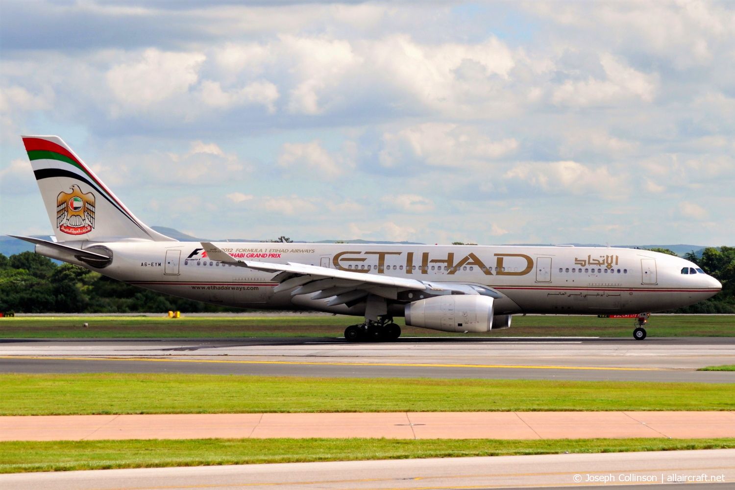 A6-EYM (824) 2007 Airbus A330-243