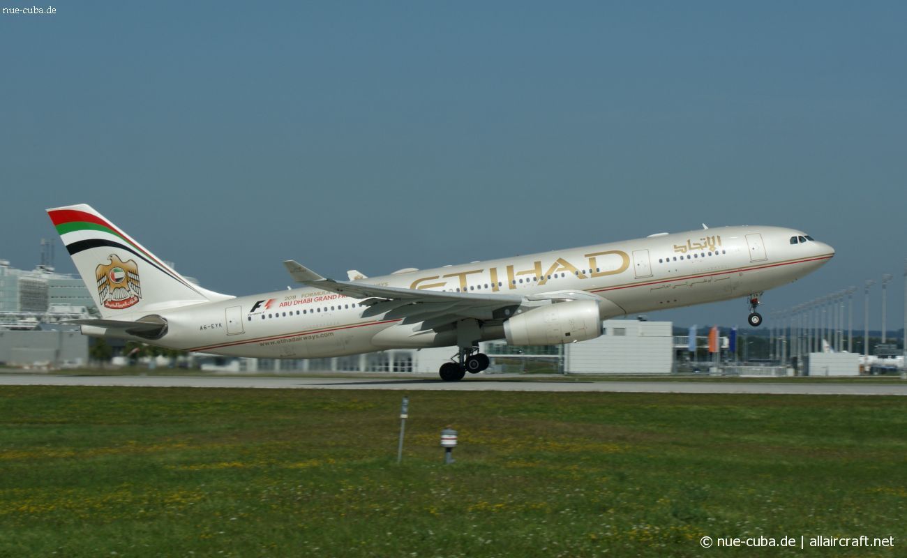 A6-EYK (788) 2006 Airbus A330-243