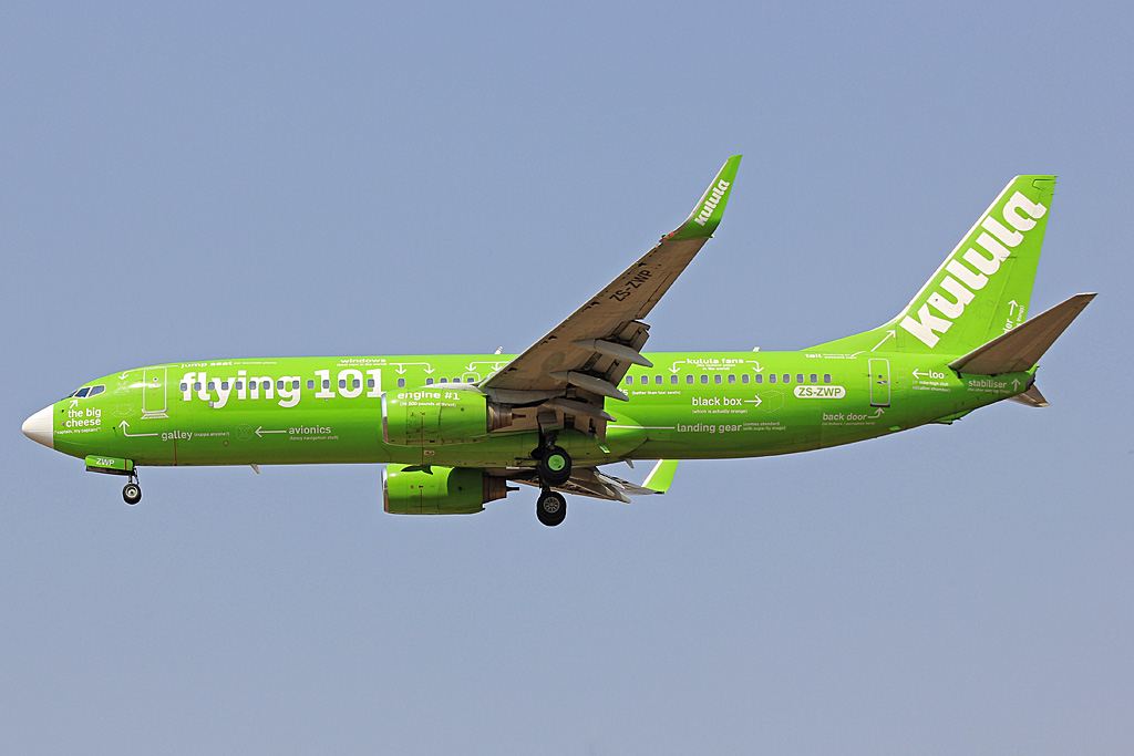 ZS-ZWP (28612) 1999 Boeing 737-86N WL