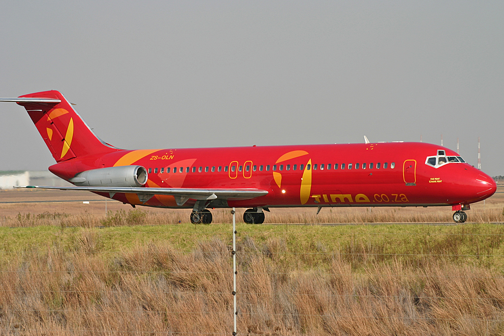 ZS-OLN (cn 47218) McDonnell Douglas DC-9-32