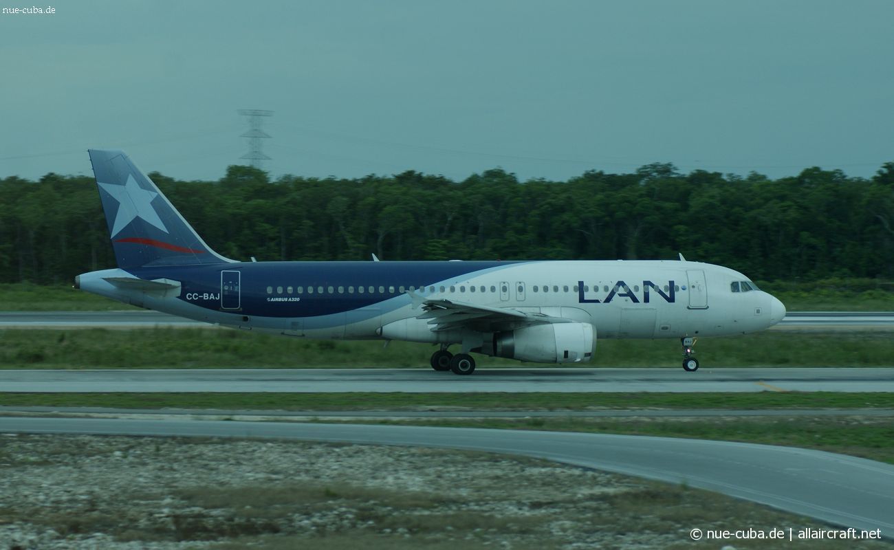 CC-BAJ (4576) 2011 Airbus A320-233