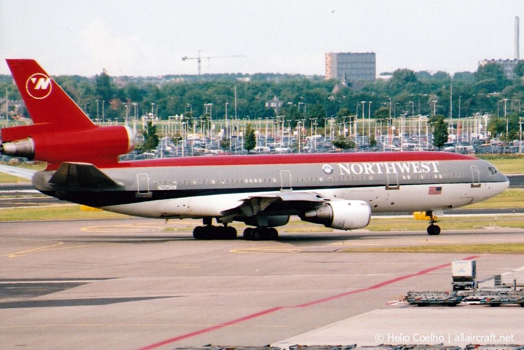 N225NW (46582) 1974 McDonnell Douglas DC-10-30