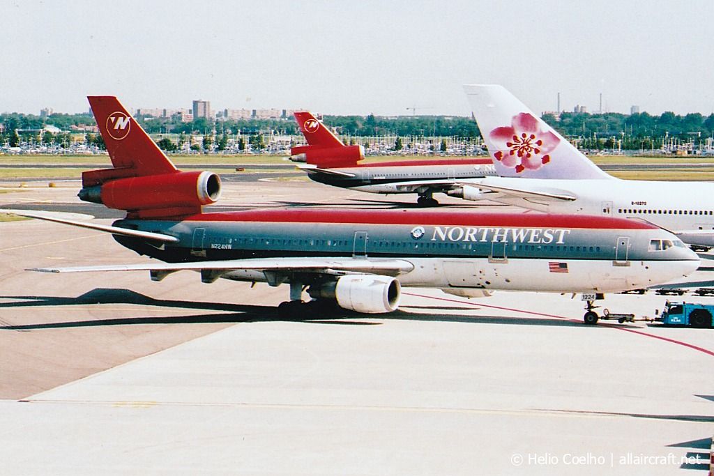 N224NW (46581) 1974 McDonnell Douglas DC-10-30