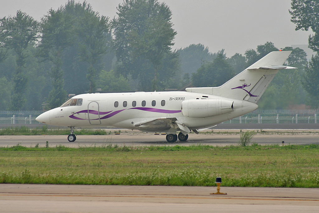 B-3992 · Raytheon Hawker 800XP · (PEK / ZBAA)