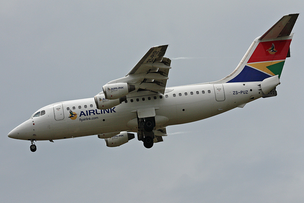 ZS-PUZ (cn E02074) BAe-146-200
