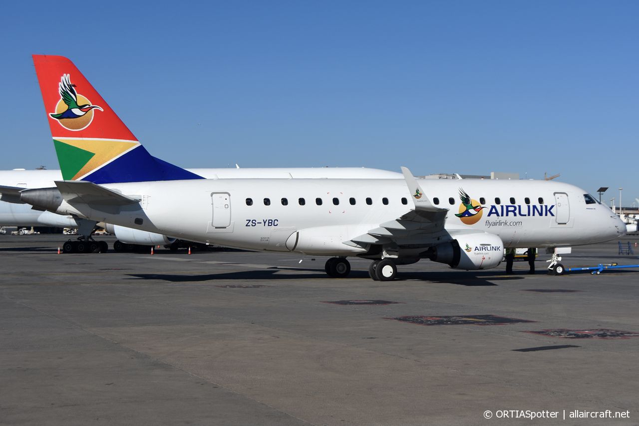 ZS-YBC (cn 17000006) Embraer 170-100LR