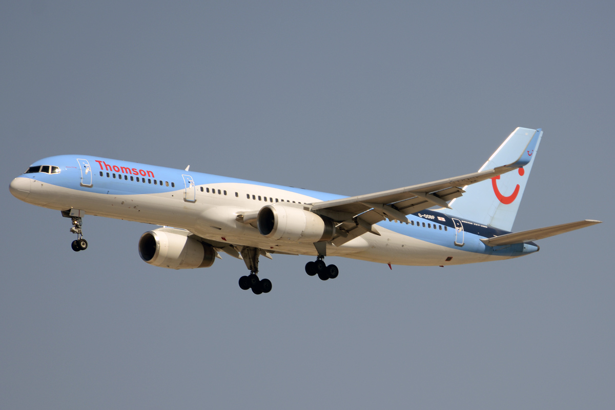G-OOBF (33101) 2004 Boeing 757-28A WL