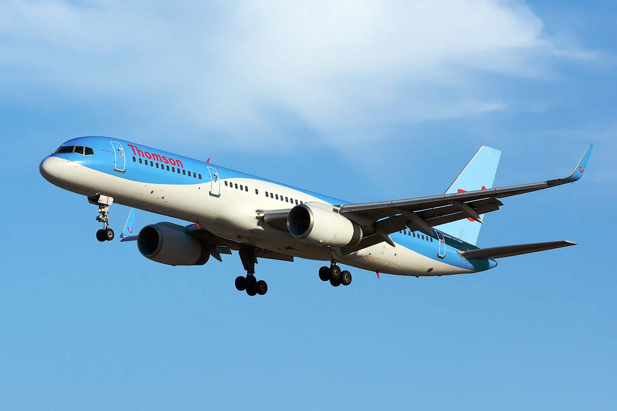 G-BYAY (28836) 1999 Boeing 757-204(WL)