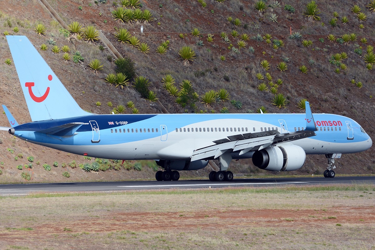 G-OOBP (30394) 2000 Boeing 757-2G5(WL)