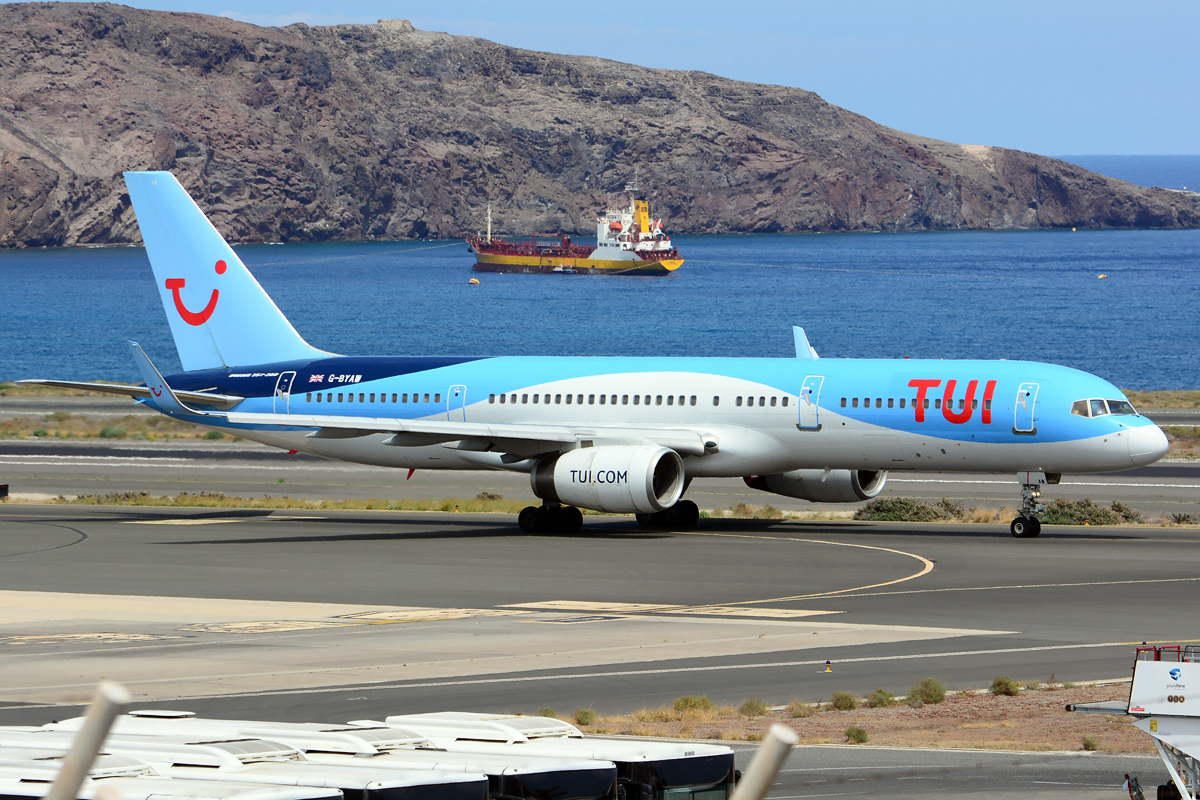 G-BYAW (27234) Boeing 757-204